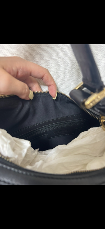 ブルガリバッグ  （ブランドバッグ）の商品画像 - 査定依頼日：2025年6月3日 - 最高査定価格：10,000円