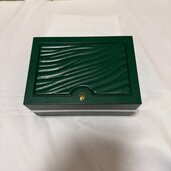 オイスターパーペチュアル41mmブラック（高級時計）の商品画像 - 査定依頼日：2026年1月11日 - 最高査定価格：1,250,000円