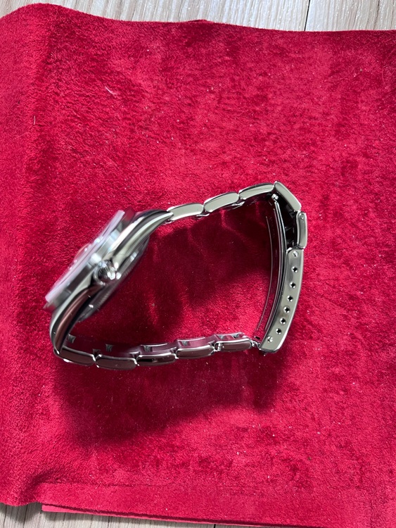 ロレックス パーペチュアル 15210（高級時計）の商品画像 - 査定依頼日：2025年6月12日 - 最高査定価格：550,000円