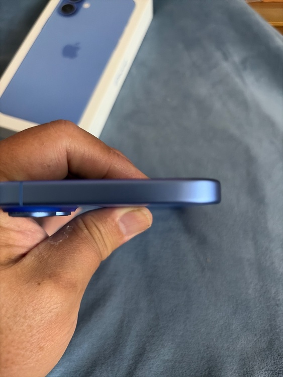 iPhone iPhone 16 Plus 512GB Softbank（スマホ）の商品画像 - 査定依頼日：2026年8月16日 - 最高査定価格：105,500円