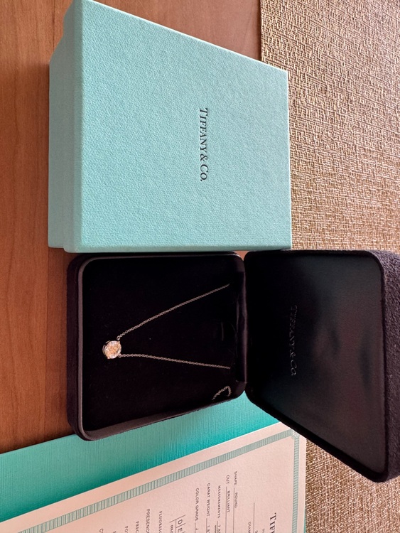 ティファニー　1.87カラット（宝石）の商品画像 - 査定依頼日：2025年11月15日 - 最高査定価格：1,200,000円