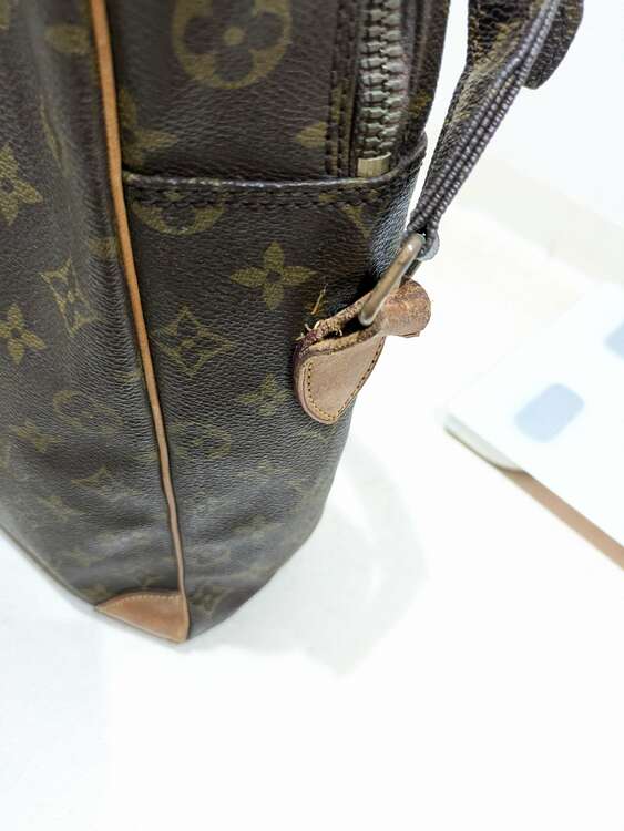 ダヌーブ（ブランドバッグ）の商品画像 - 査定依頼日：2025年5月28日 - 最高査定価格：10,000円