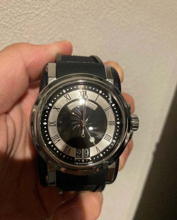 5817ST/92/5V8 マリーンIIラージデイト ブラック（高級時計）の商品画像 - 査定依頼日：2025年5月13日 - 最高査定価格：1,220,000円