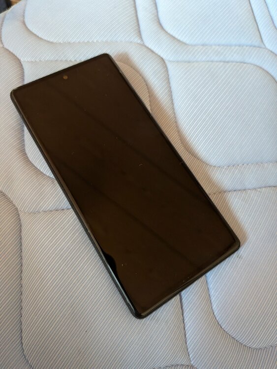 Pixel Pixel 6シリーズ au（スマホ）の商品画像 - 査定依頼日：2026年9月24日 - 最高査定価格：8,000円