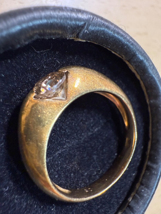 ブラウンダイヤモンドリング（宝石）の商品画像 - 査定依頼日：2025年10月6日 - 最高査定価格：150,000円