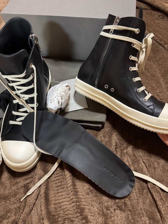 リックオウエンス（古着・ファッション）の商品画像 - 査定依頼日：2025年12月27日 - 最高査定価格：22,000円