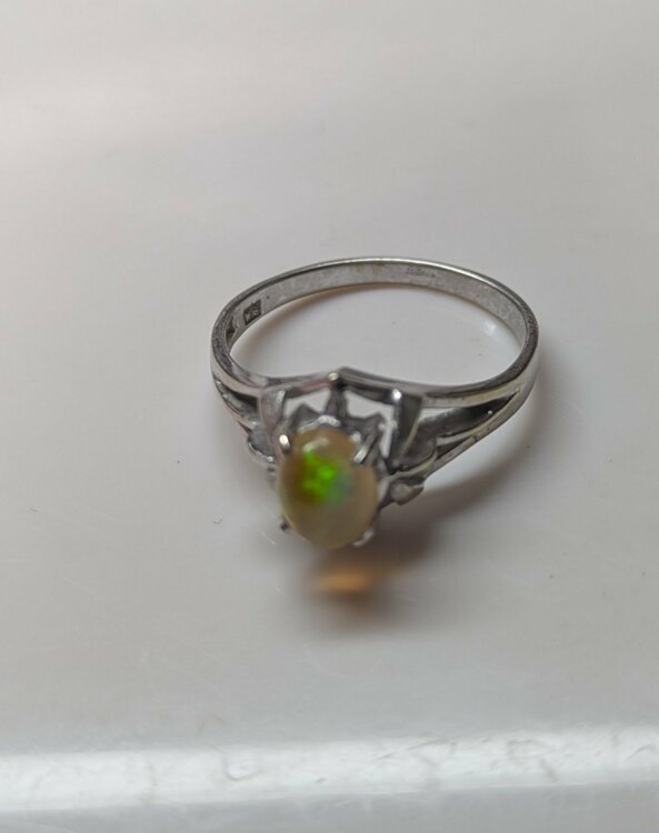 メキシコ産　ファイヤーオパールリング（金・貴金属）の商品画像 - 査定依頼日：2026年3月12日 - 最高査定価格：120,000円