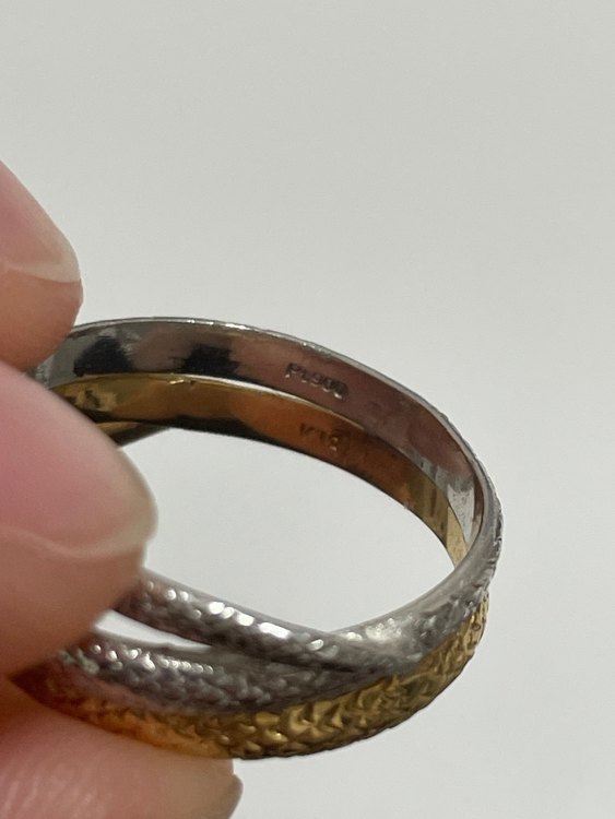 ネックレス 指輪（金・貴金属）の商品画像 - 査定依頼日：2023年7月21日 - 最高査定価格：300,000円