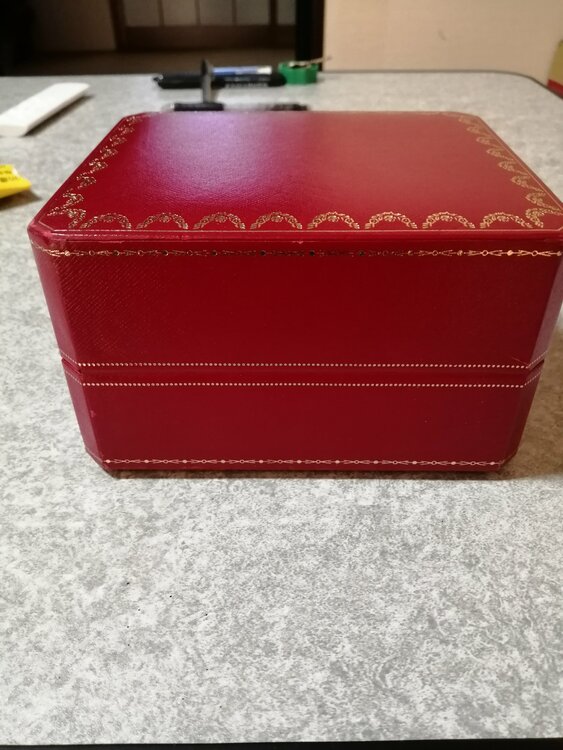 カルティエ CARTIER カリブルドゥカルティエ ダイバー W2CA0008　（高級時計）の商品画像 - 査定依頼日：2026年1月11日 - 最高査定価格：700,000円