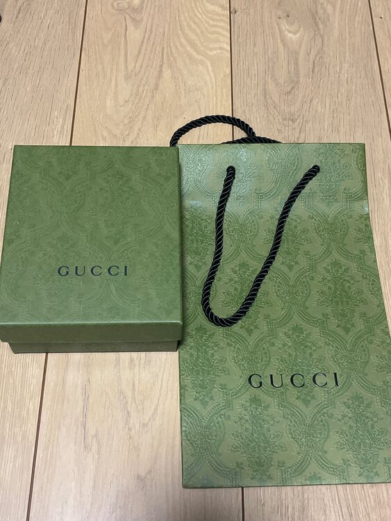 ダブルG バイカラー ミディアム ウォレット（ブランド財布・小物）の商品画像 - 査定依頼日：2025年6月1日 - 最高査定価格：25,650円