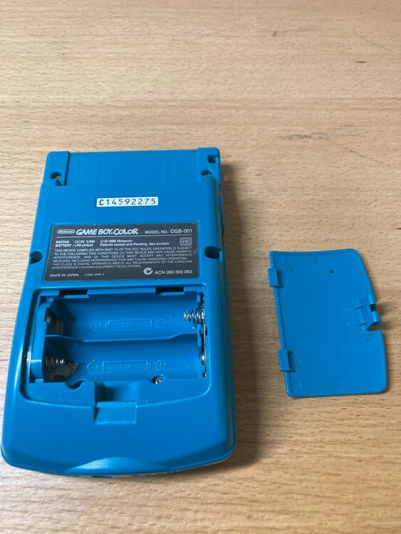 ゲームボーイカラー（ゲーム機本体・ゲームソフト）の商品画像 - 査定依頼日：2023年11月25日 - 最高査定価格：3,000円