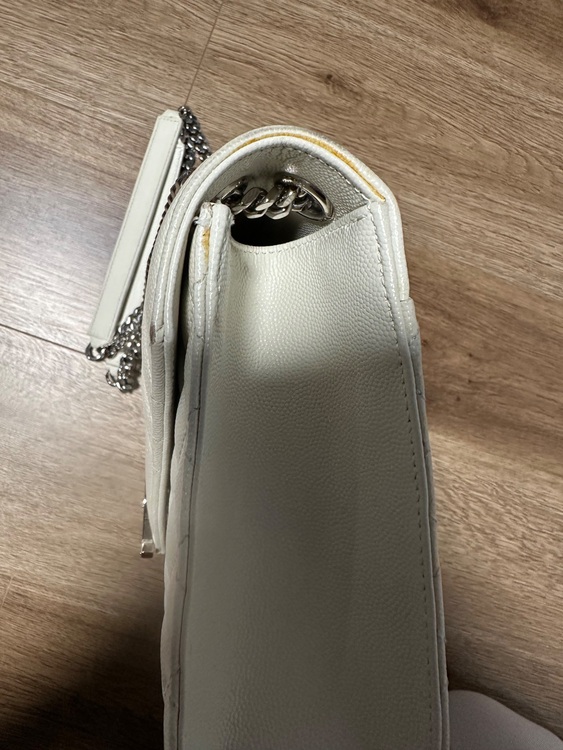 イブサンローラン  （ブランドバッグ）の商品画像 - 査定依頼日：2025年7月27日 - 最高査定価格：50,000円