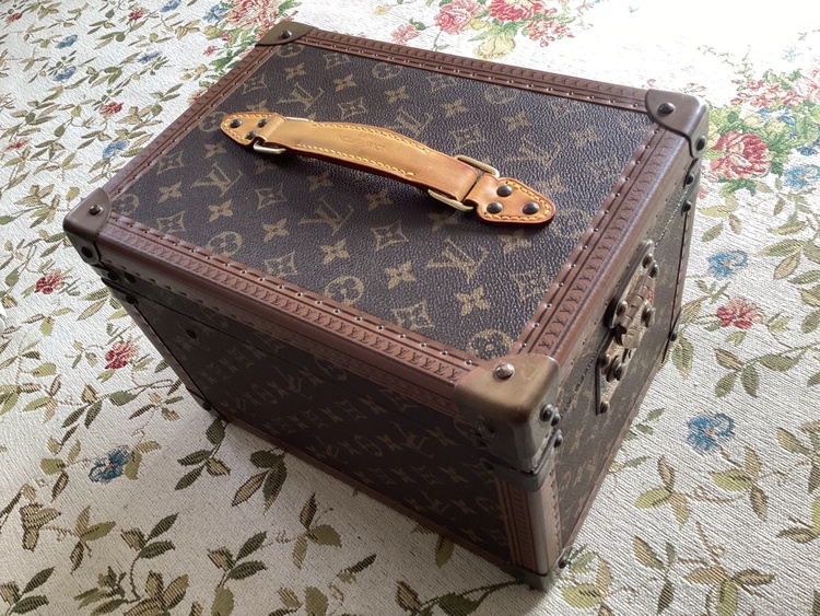 ルイヴィトン モノグラム （ブランドバッグ）の商品画像 - 査定依頼日：2026年2月6日 - 最高査定価格：200,000円