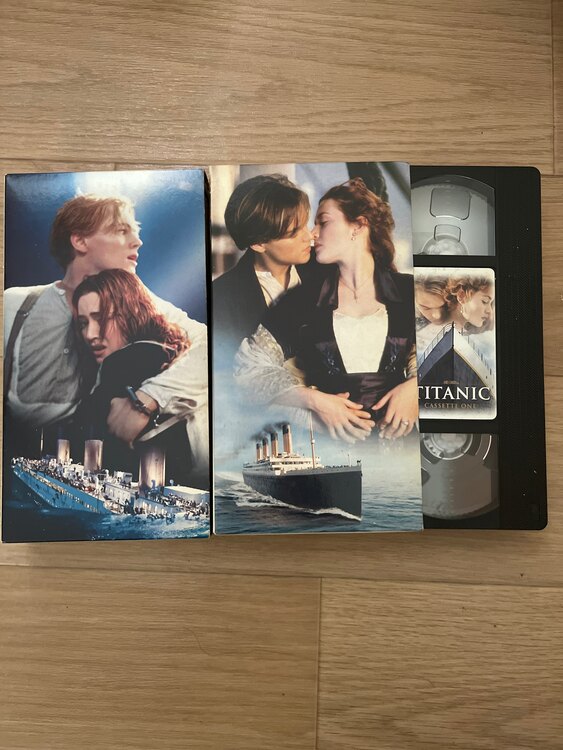 タイタニックビデオ（CD・DVD）の商品画像 - 査定依頼日：2025年1月17日 - 最高査定価格：200円