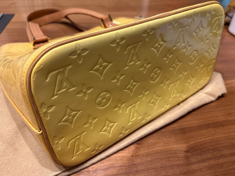 バッグ（ブランドバッグ）の商品画像 - 査定依頼日：2025年3月14日 - 最高査定価格：40,000円