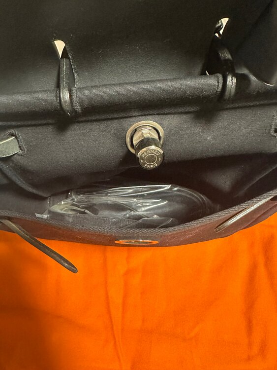 エルメス エールバッグ （ブランドバッグ）の商品画像 - 査定依頼日：2025年5月18日 - 最高査定価格：130,000円