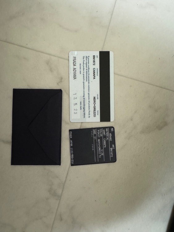 プラダ  （ブランドバッグ）の商品画像 - 査定依頼日：2025年12月10日 - 最高査定価格：44,000円