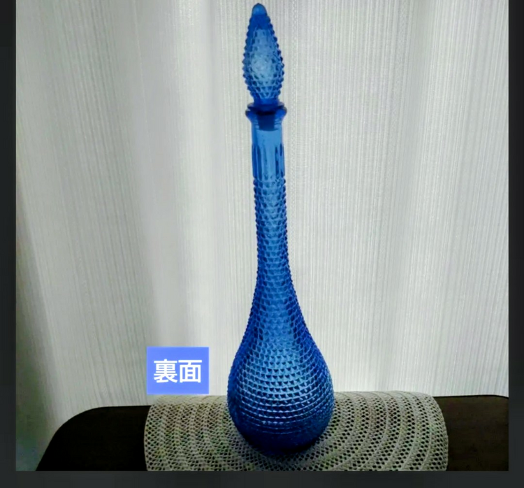 ガラス ホブネイル装飾 デキャンタ（美術品・骨董品）の商品画像 - 査定依頼日：2026年5月31日 - 最高査定価格：3,000円