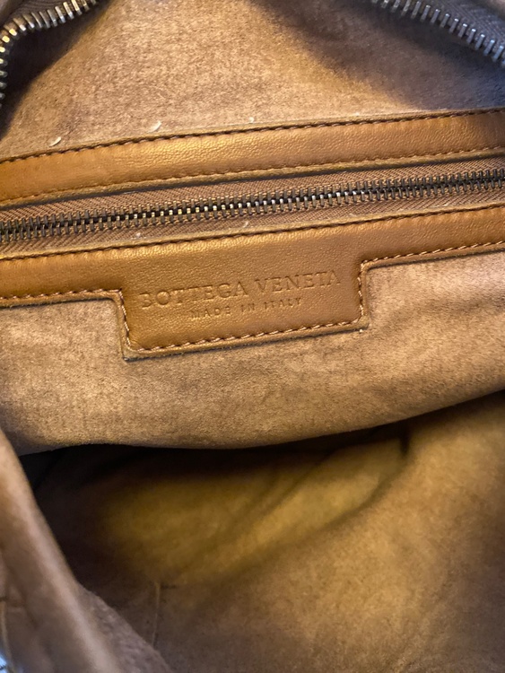  115654 V0016 ショルダーバッグ（ブランドバッグ）の商品画像 - 査定依頼日：2026年3月22日 - 最高査定価格：110,000円