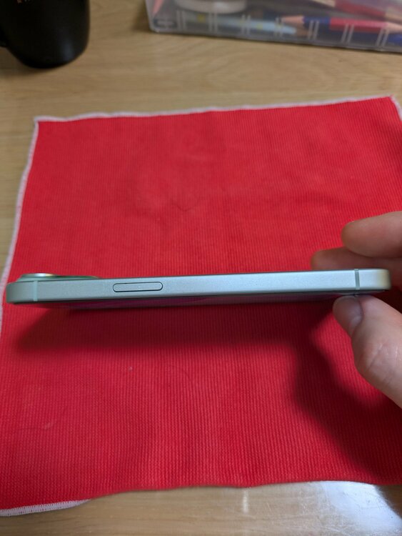 MTMM3J/A（スマホ）の商品画像 - 査定依頼日：2026年2月25日 - 最高査定価格：63,000円