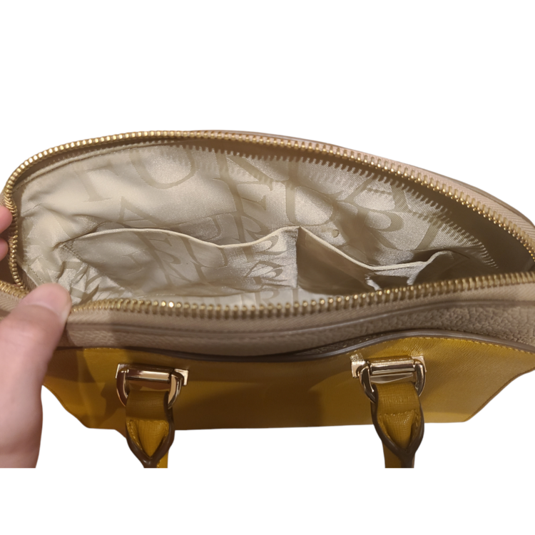 サバンナ（ブランドバッグ）の商品画像 - 査定依頼日：2025年3月16日 - 最高査定価格：3,000円