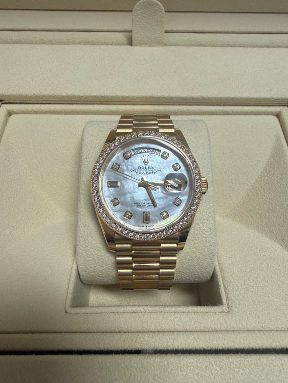 デイデイト（高級時計）の商品画像 - 査定依頼日：2026年2月16日 - 最高査定価格：9,300,000円