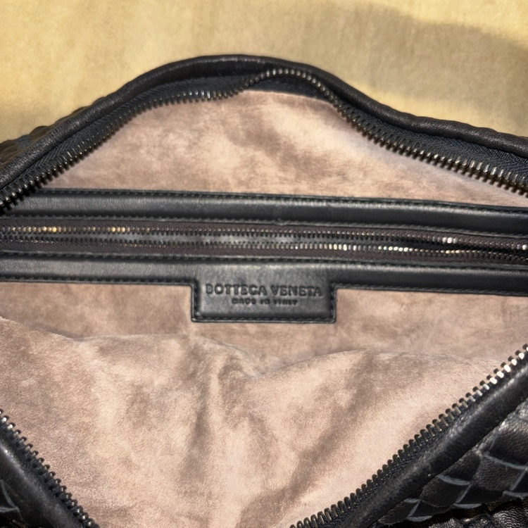 ボッテガヴェネタ　ハンドバッグ　イントレチャート（ブランドバッグ）の商品画像 - 査定依頼日：2026年4月6日 - 最高査定価格：160,000円