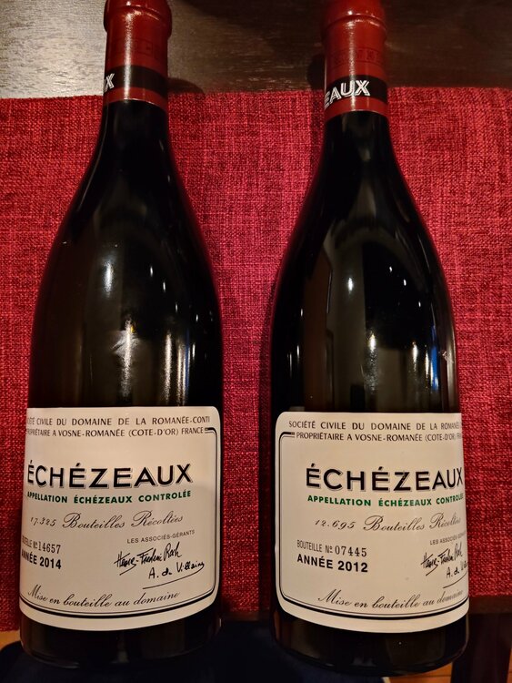 ワイン エシェゾー （お酒）の商品画像 - 査定依頼日：2026年2月16日 - 最高査定価格：390,000円