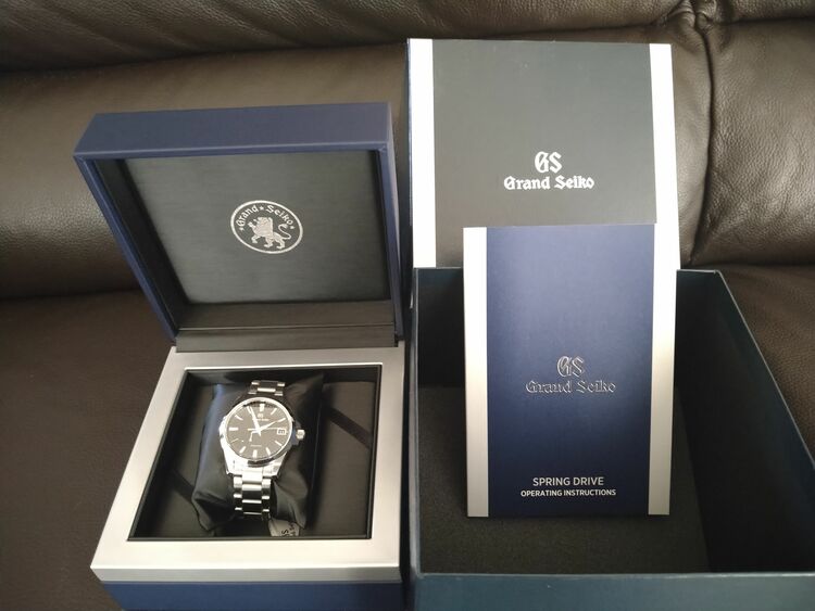 スプリングドライブ（高級時計）の商品画像 - 査定依頼日：2025年9月16日 - 最高査定価格：300,000円