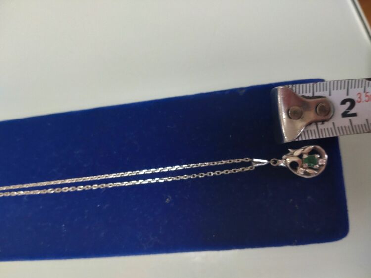 エメラルド　ダイヤ　TOEI　CROWNネックレス（宝石）の商品画像 - 査定依頼日：2025年9月20日 - 最高査定価格：100,000円