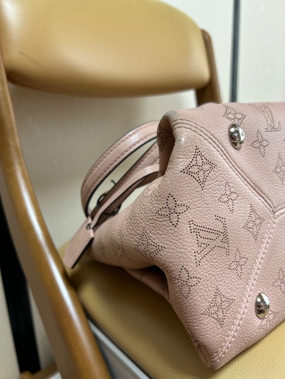 ルイヴィトンマヒナセーヴル（ブランドバッグ）の商品画像 - 査定依頼日：2025年8月16日 - 最高査定価格：150,000円