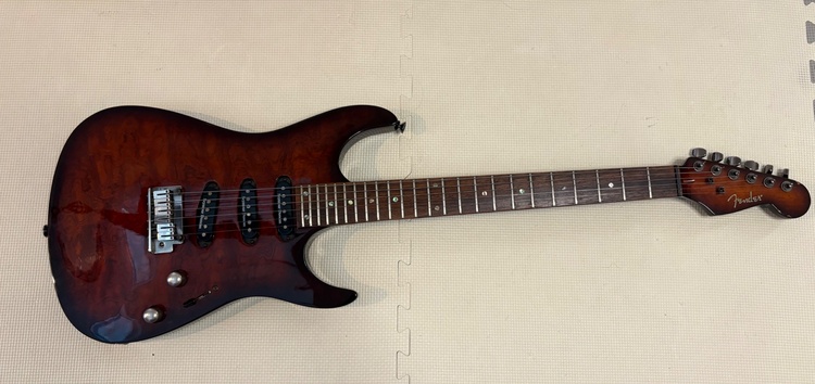 Special Edition Custom Showmaster SSS （ピアノ・楽器・PA機材）の商品画像 - 査定依頼日：2026年5月9日 - 最高査定価格：5,000円