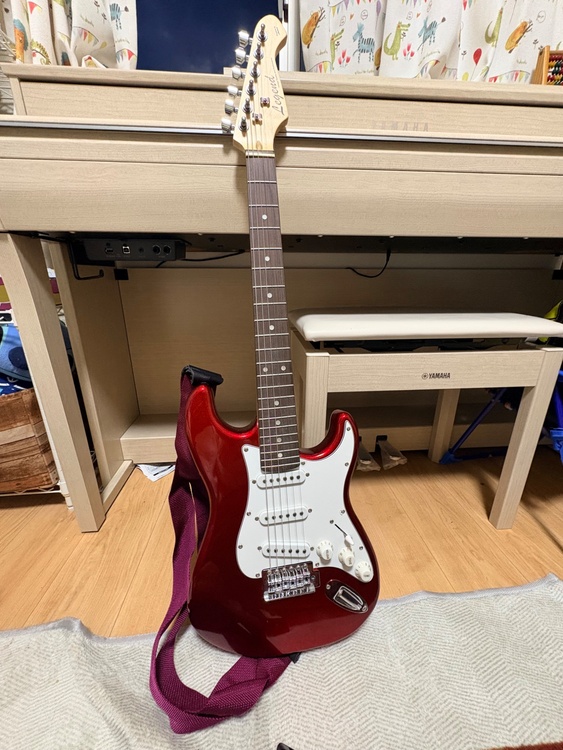 レジェンド　41018325411（ピアノ・楽器・PA機材）の商品画像 - 査定依頼日：2026年3月31日 - 最高査定価格：3,000円