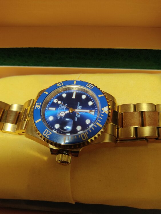 ロレックス サブマリーナー z75400（高級時計）の商品画像 - 査定依頼日：2026年2月14日 - 最高査定価格：5,500,000円