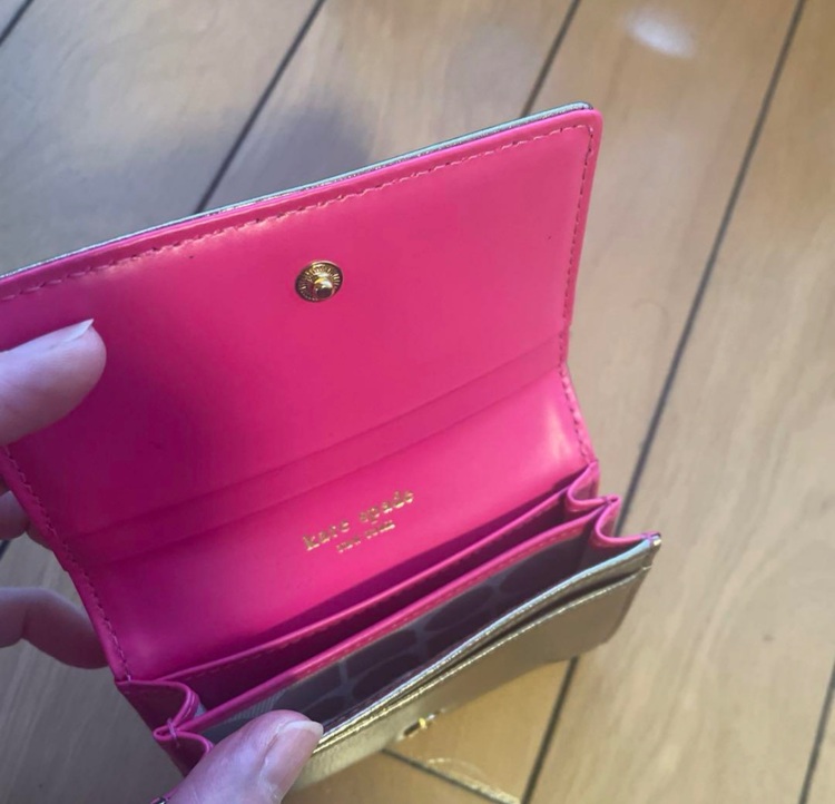 コインケース（ブランド財布・小物）の商品画像 - 査定依頼日：2025年6月30日 - 最高査定価格：3,000円