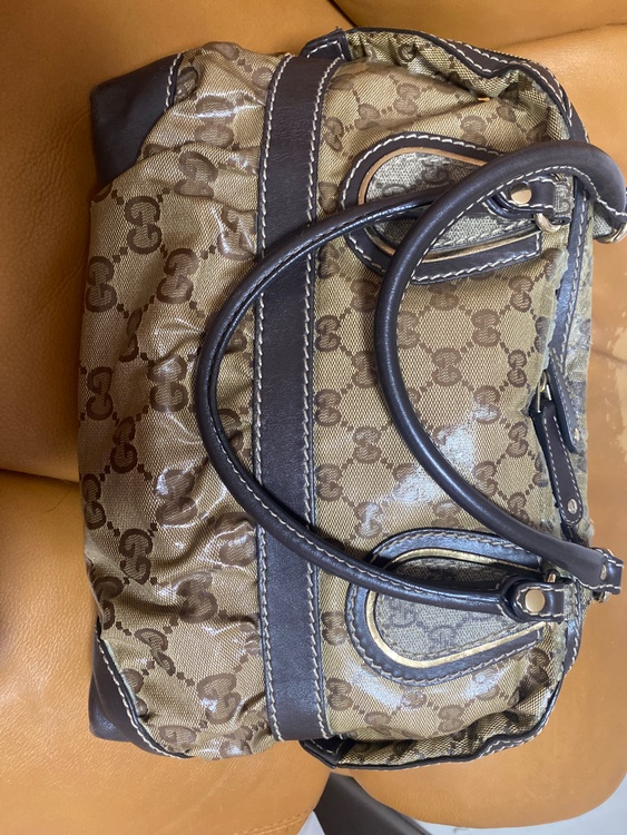 GUCCI（ブランドバッグ）の商品画像 - 査定依頼日：2026年4月21日 - 最高査定価格：30,000円