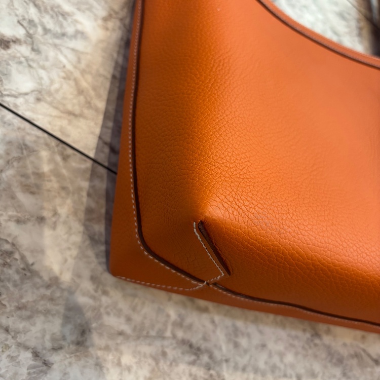 カバセリエ31 （ブランドバッグ）の商品画像 - 査定依頼日：2026年2月8日 - 最高査定価格：320,000円