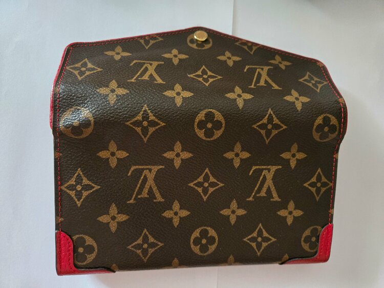 ポルトフォイユ・サラ レティーロ（モノグラム×赤）（ブランド財布・小物）の商品画像 - 査定依頼日：2026年7月30日 - 最高査定価格：10,000円