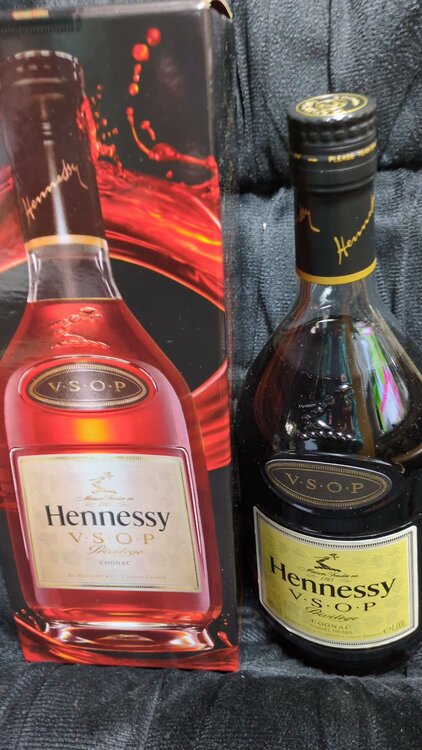 ナポレオン　ヘネシー　ダンヒル（お酒）の商品画像 - 査定依頼日：2026年1月15日 - 最高査定価格：35,200円