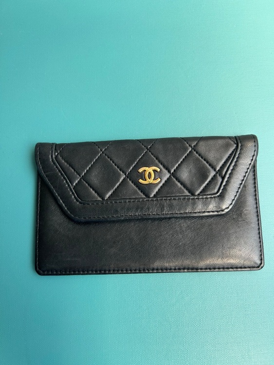 ダイアナフラップ　マトラッセ チェーンショルダー　ミニポーチ付き（ブランドバッグ）の商品画像 - 査定依頼日：2025年9月1日 - 最高査定価格：230,000円