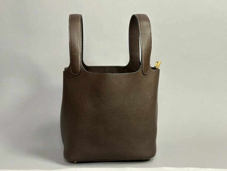 ピコタンロック エベンヌ バレニアフォーブル（ブランドバッグ）の商品画像 - 査定依頼日：2025年11月10日 - 最高査定価格：100,000円