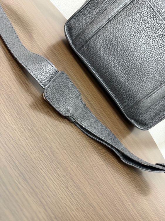 エルメス　メッセンジャーバッグ（ブランドバッグ）の商品画像 - 査定依頼日：2025年11月19日 - 最高査定価格：260,000円