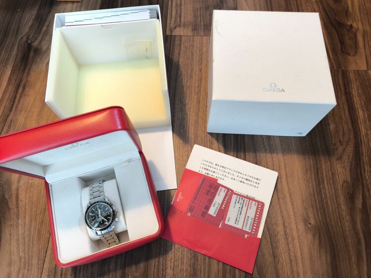 オメガ スピードマスター 32105000（高級時計）の商品画像 - 査定依頼日：2025年8月29日 - 最高査定価格：300,000円