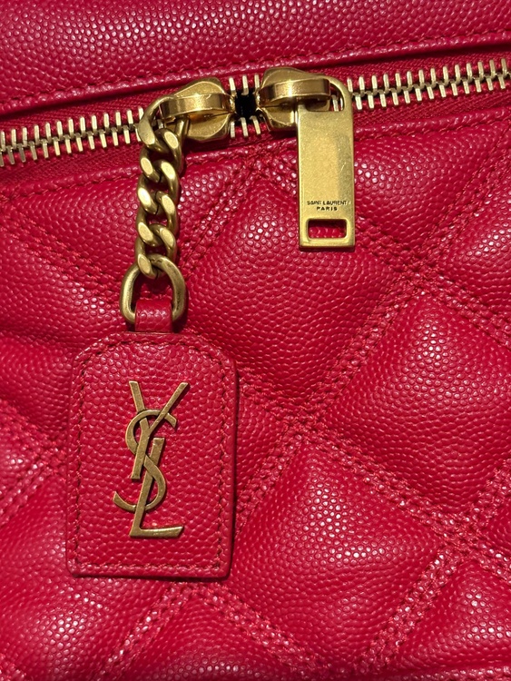 イブサンローラン  （ブランドバッグ）の商品画像 - 査定依頼日：2026年1月28日 - 最高査定価格：65,000円