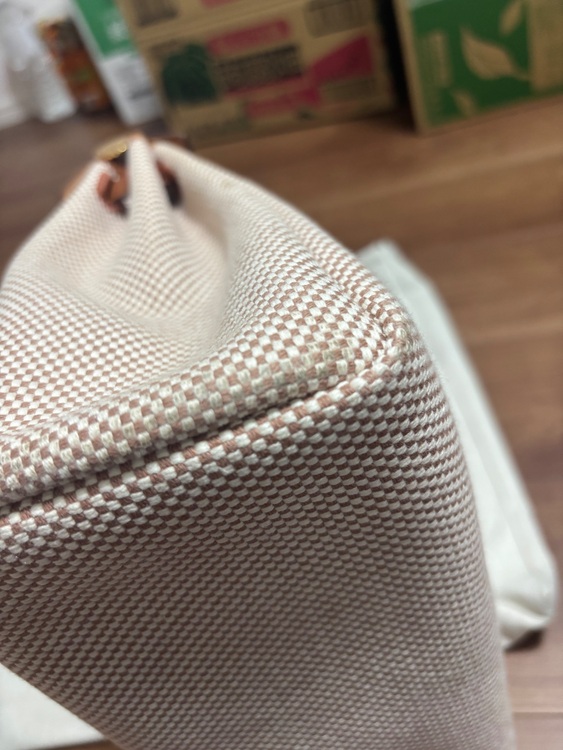 エールバックジップ31（ブランドバッグ）の商品画像 - 査定依頼日：2025年9月20日 - 最高査定価格：400,000円