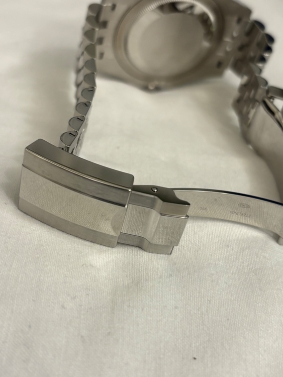 ロレックス GMTマスター 、（高級時計）の商品画像 - 査定依頼日：2026年2月7日 - 最高査定価格：3,130,000円