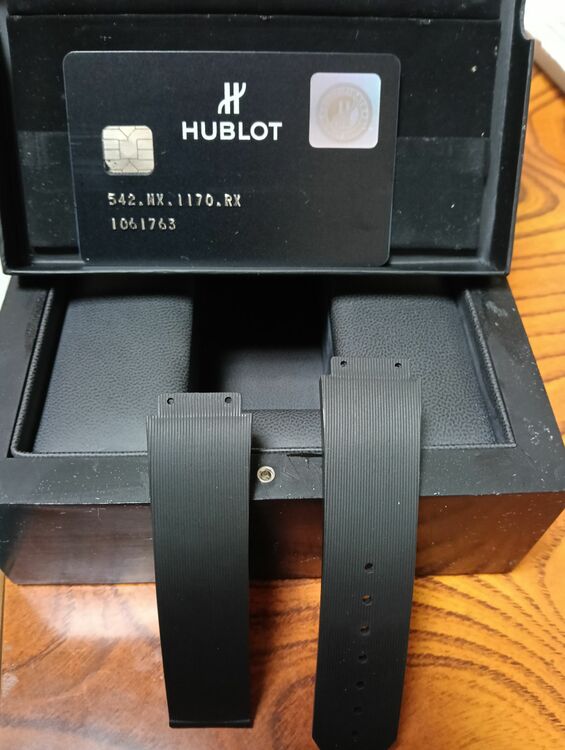 ウブロ クラシックフュージョン 542.NX.1170.RX（高級時計）の商品画像 - 査定依頼日：2025年8月30日 - 最高査定価格：600,000円