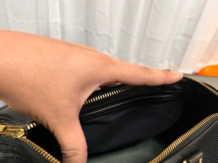 ルイヴィトン エピ （ブランドバッグ）の商品画像 - 査定依頼日：2025年4月6日 - 最高査定価格：55,000円