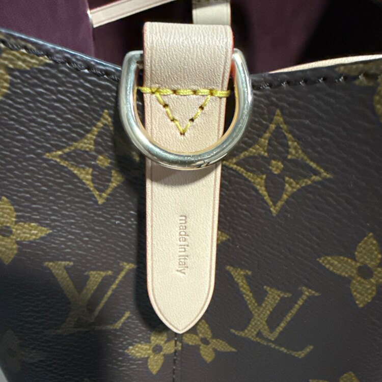 ネオノエbb（ブランドバッグ）の商品画像 - 査定依頼日：2025年4月21日 - 最高査定価格：250,000円