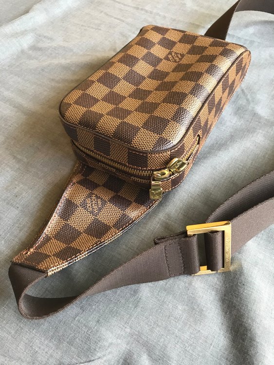 ジェロニモス（ブランドバッグ）の商品画像 - 査定依頼日：2022年9月18日 - 最高査定価格：60,000円